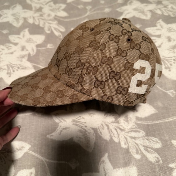 Authentic Gucci Hat - Picture 2 of 8